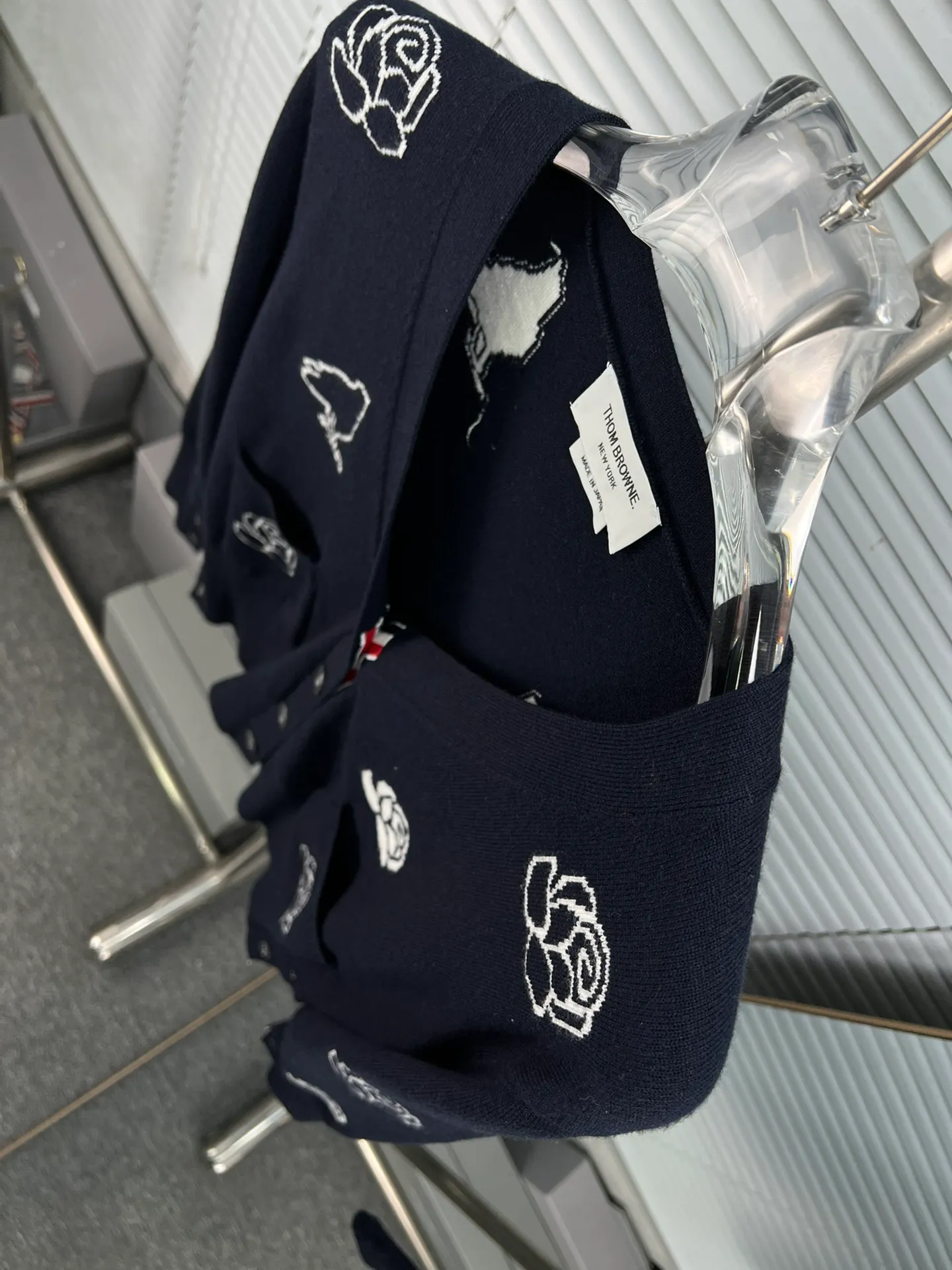 THOM BROWNE🇳🇱 V ： ：Cream White Gray Blue Sizes：0.1.2（S.M.L）